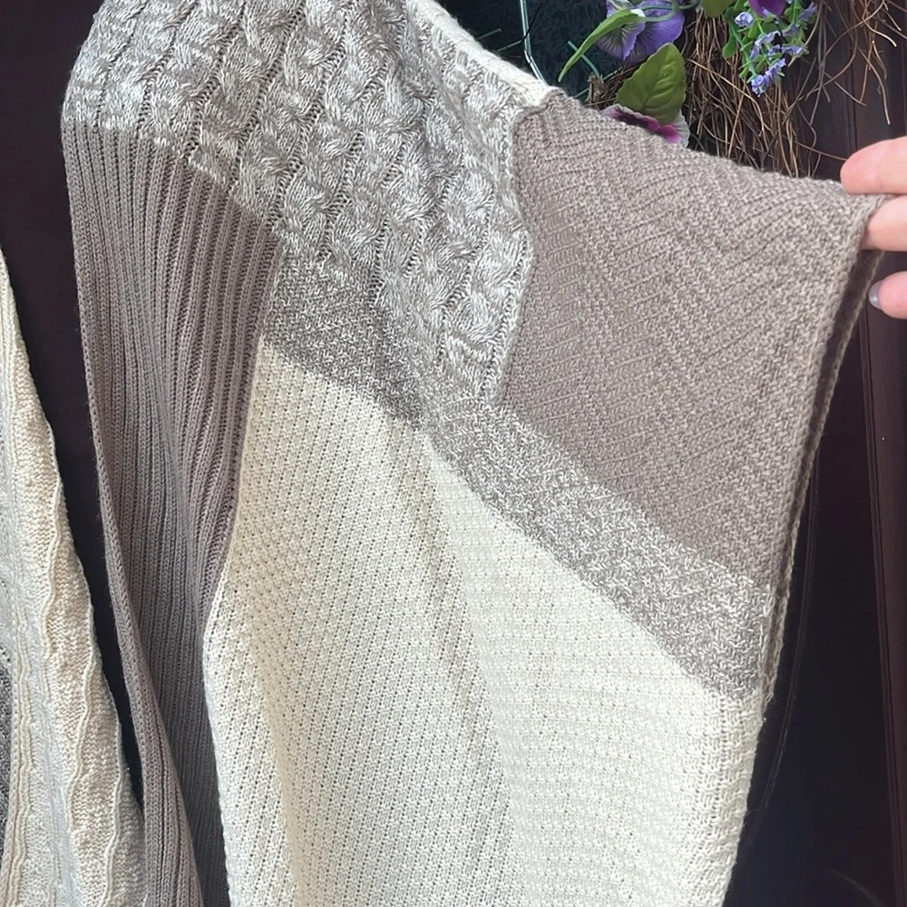 EUC Knox Rose open front cardigan with multiple knit panes of different pattern - Picture 4 of 10